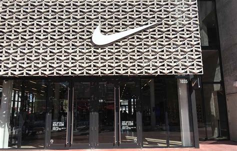 requirements to work at nike.